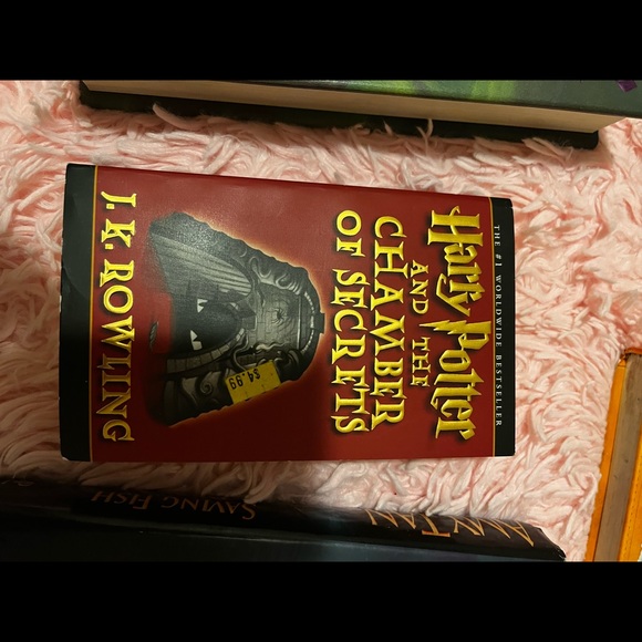 Books - Picture 11 of 16